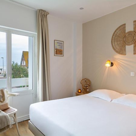 Hotel De La Plage Courseulles-sur-Mer Bagian luar foto
