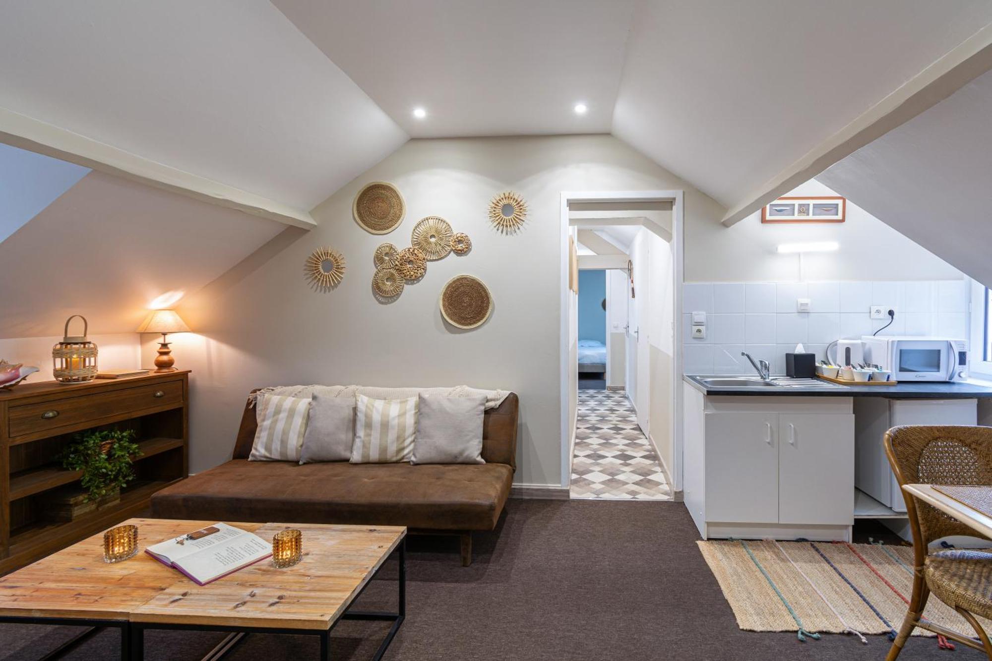Hotel De La Plage Courseulles-sur-Mer Bagian luar foto