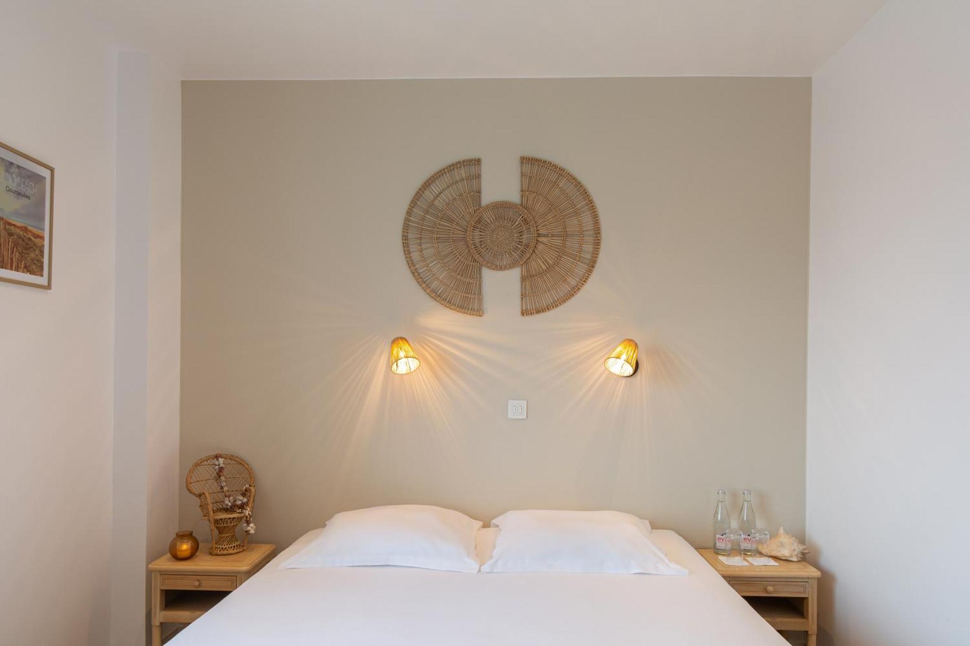 Hotel De La Plage Courseulles-sur-Mer Bagian luar foto